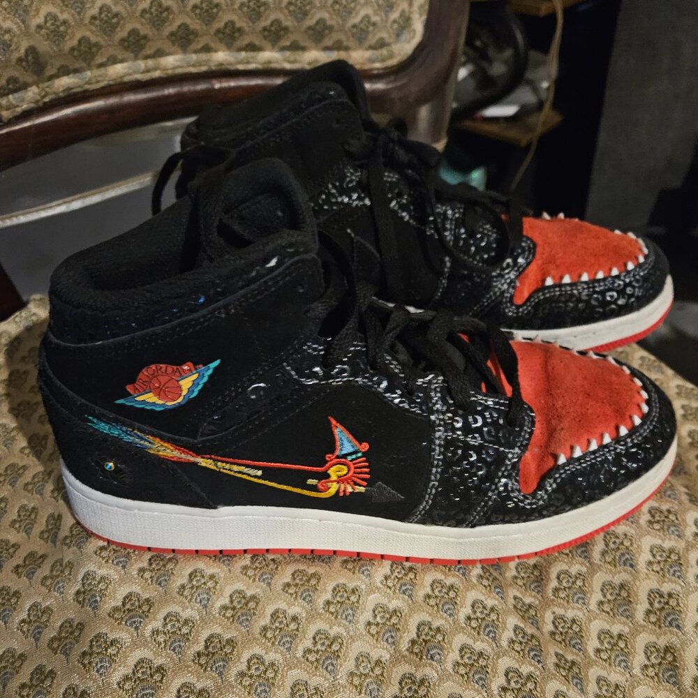 Girls Air Jordan Size 7 Youth